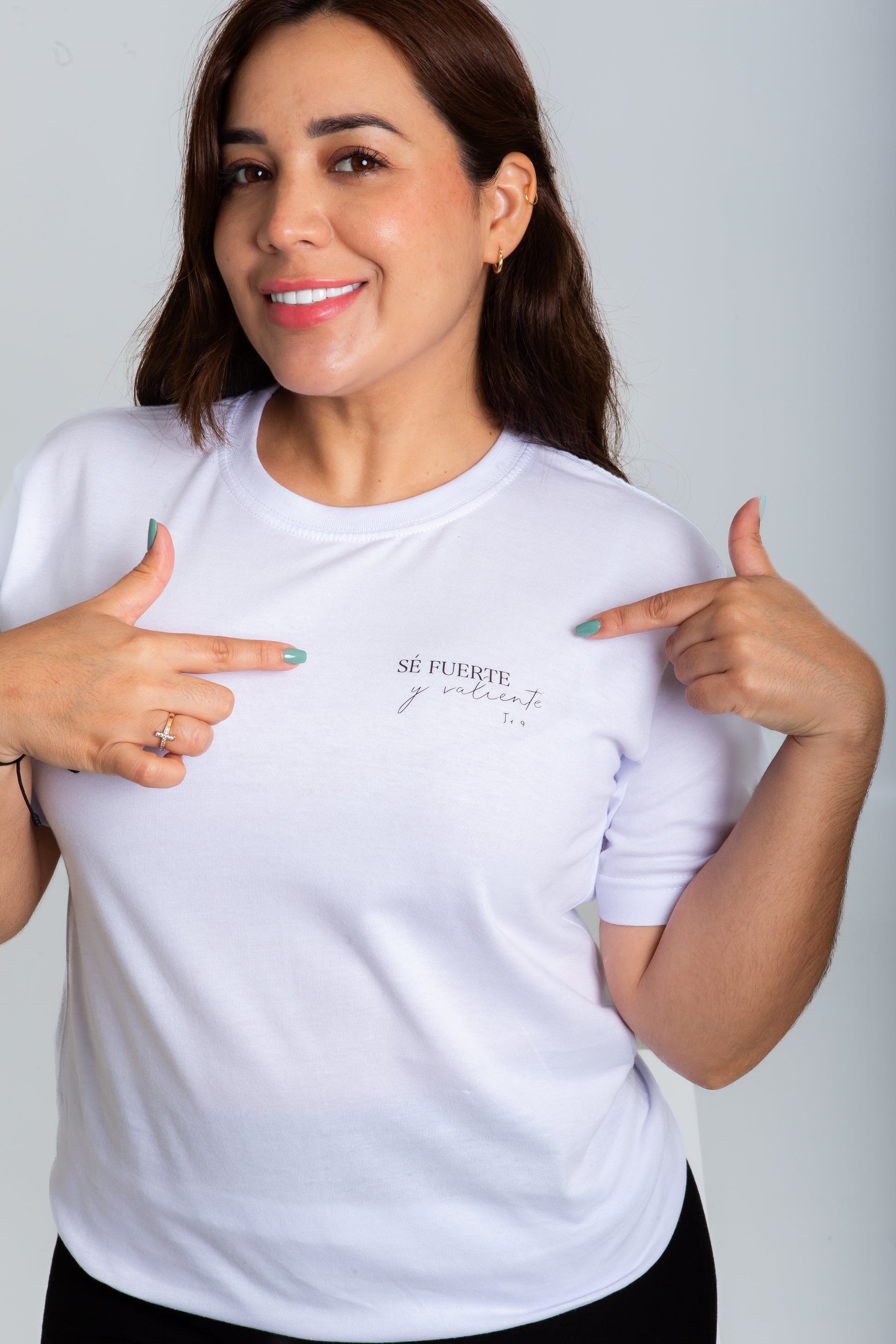 Camiseta Se Fuerte y Valiente